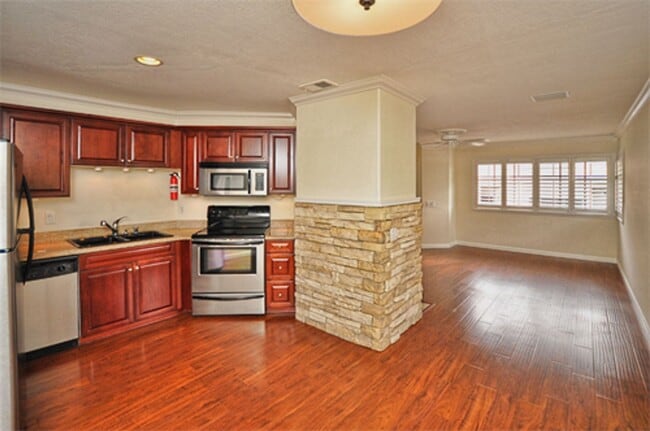 property at 3451 Paseo De Alicia