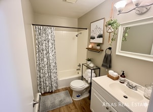 415 St Vrain Pl in Colorado Springs, CO - Building Photo - Building Photo