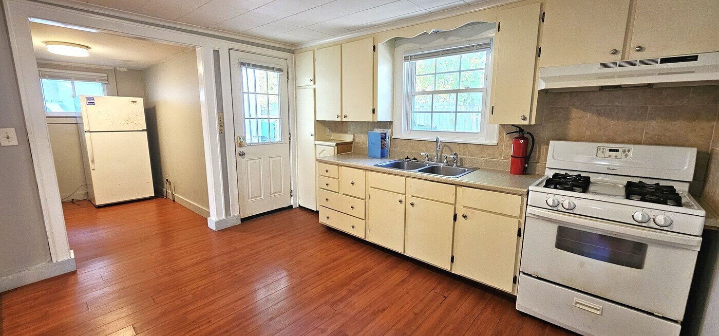 216 N Champlain St in Burlington, VT - Building Photo