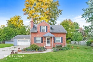 7064 Barton Dr in Mentor, OH - Building Photo