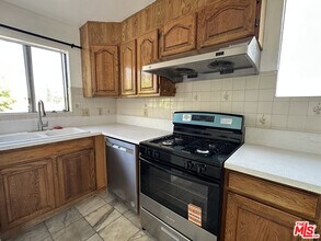 5111 Meridian St in Los Angeles, CA - Building Photo - Building Photo