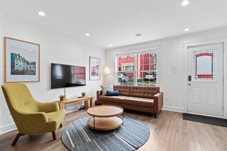 5 Wood St in St John's, NL - Building Photo - Building Photo