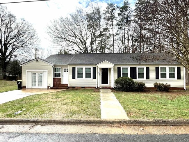 property at 405 Park St