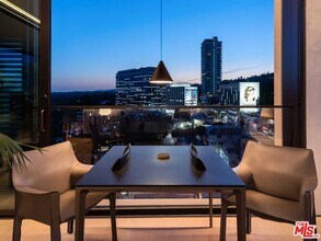 9040 W Sunset Blvd-Unit -1201 in West Hollywood, CA - Building Photo - Building Photo