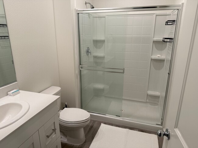 5308 Feathers Ave in Redding, CA - Building Photo - Building Photo