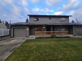 1907 E St Maries Ave in Coeur d'Alene, ID - Building Photo