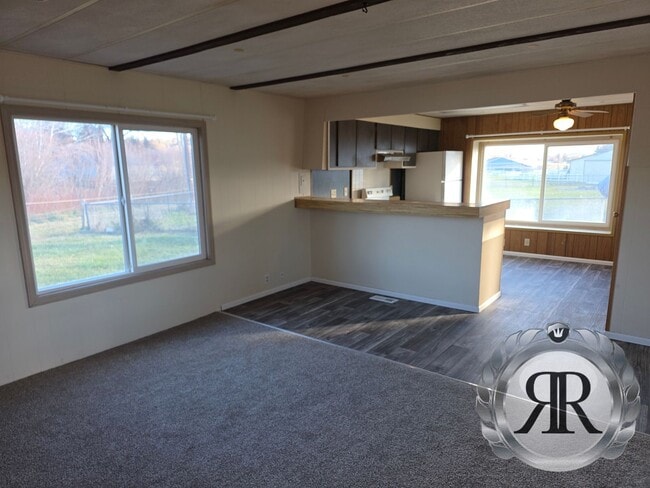 263 Taylor Rd in Selah, WA - Building Photo - Building Photo