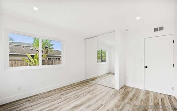 2537 Davis Ave in Carlsbad, CA - Building Photo - Building Photo