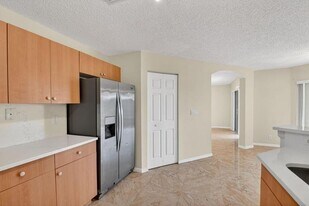 738 Perdido Heights Dr in Greenacres, FL - Building Photo