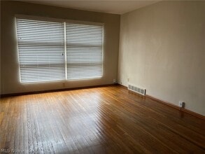 1771 Tanglewood Dr in Akron, OH - Foto de edificio - Building Photo