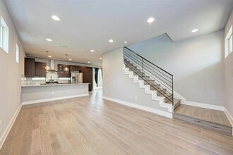 5308 Downs Dr in Austin, TX - Building Photo - Building Photo
