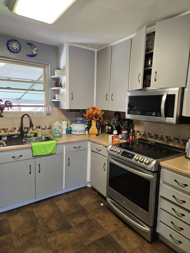 2143 Fisher Way in Northglenn, CO - Building Photo - Building Photo