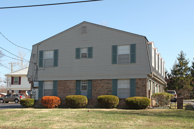 4203 Wallingford Ln in Louisville, KY - Building Photo - Building Photo