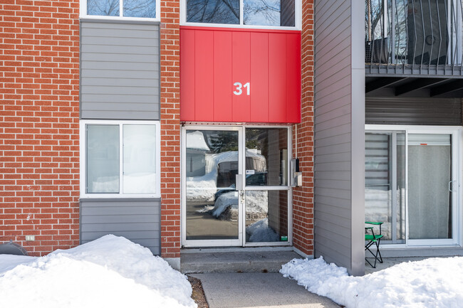 29 De La Vigie St in Lévis, QC - Building Photo - Building Photo