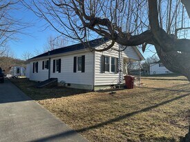 1228 Meadowview Ave in Johnson City, TN - Building Photo