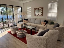 8048 Calle Canovas Ct in Naples, FL - Building Photo