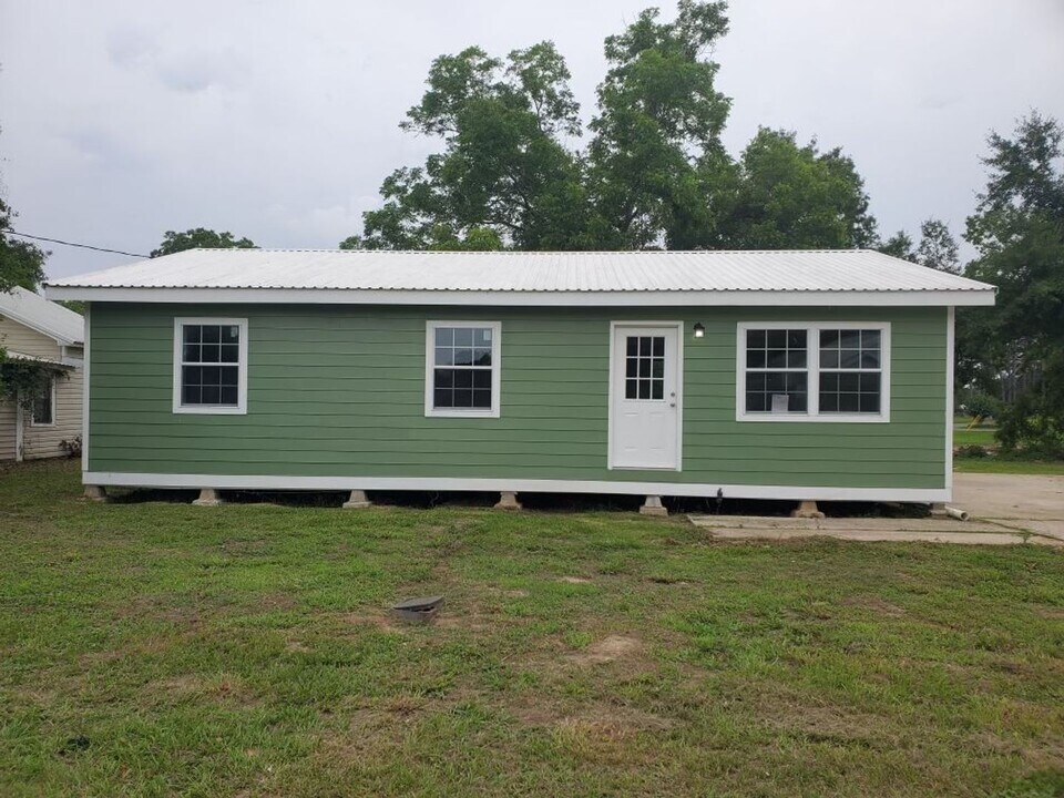 353 Bayou Rd in Port Barre, LA - Building Photo
