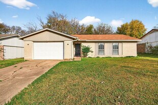401 Utah St in Sherman, TX - Building Photo