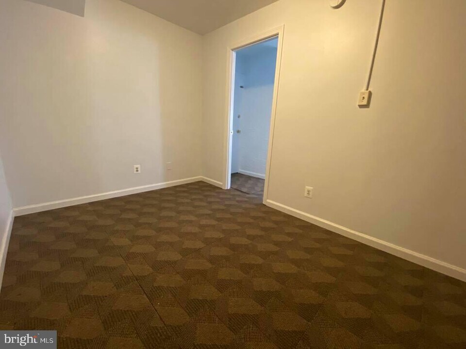 138 Duvall Ln-Unit -249-103 in Gaithersburg, MD - Building Photo