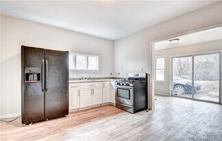 202 Midland Lake Rd in Middletown, NY - Building Photo