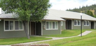 Boles Creek in Weed, CA - Building Photo