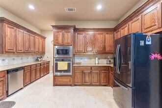6425 Academy Ln in Plano, TX - Building Photo - Building Photo