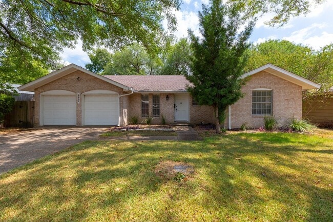 property at 8801 Dawnridge Cir