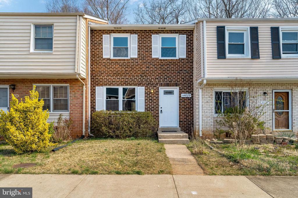 14625 Earlham Ct in Woodbridge, VA - Building Photo