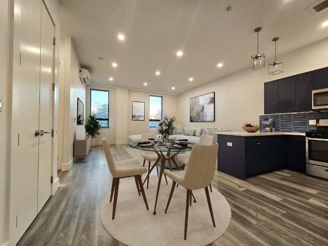 715 Park Ave
