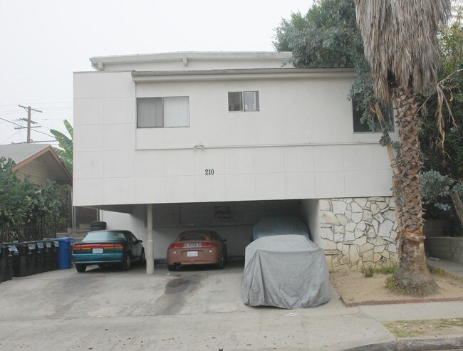 210 N Burlington Ave in Los Angeles, CA - Building Photo - Building Photo