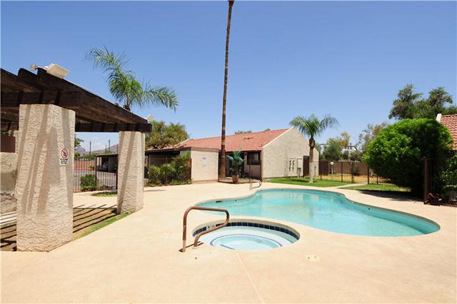 Belleview Estates Townhomes in Phoenix, AZ - Building Photo