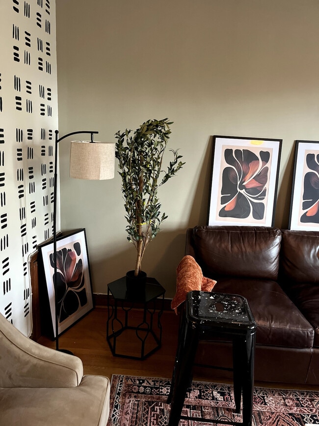 property at 1514 16th St SE