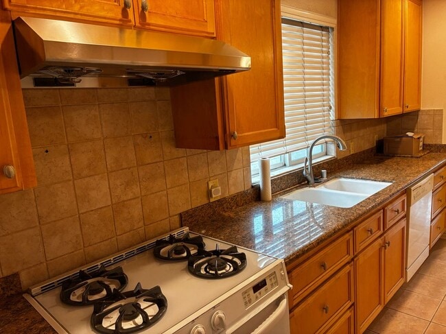 7946 Hershey St in Rosemead, CA - Building Photo - Building Photo