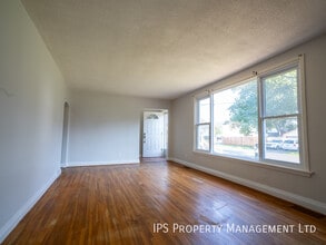 68 Maple Dr in Belleville, ON - Building Photo - Building Photo