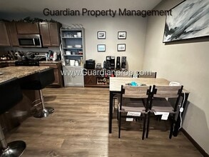 7922 210th St W in Lakeville, MN - Building Photo - Building Photo