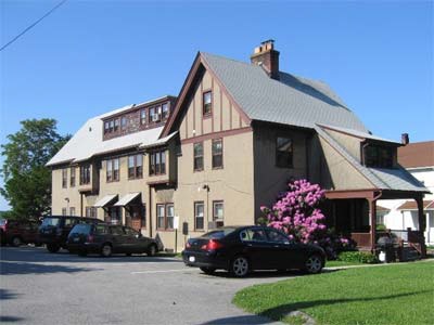 Magnus Manor in Pleasantville, NY - Building Photo