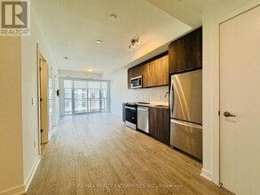 760 Whitlock Ave in Milton, ON - Building Photo - Building Photo