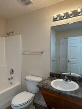 Mel Mar Go Apartments in Live Oak, FL - Foto de edificio - Building Photo