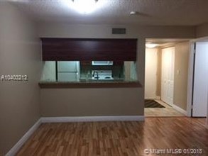 8120 Geneva Ct-Unit -Unit  550 in Doral, FL - Building Photo - Building Photo