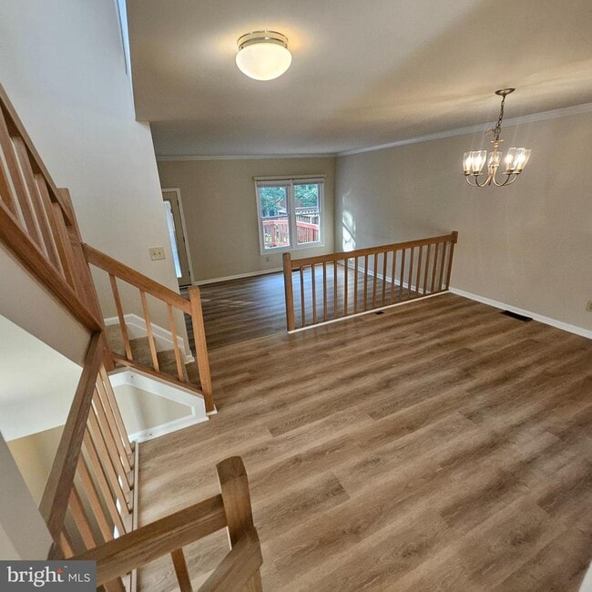property at 1509 Templeton Pl