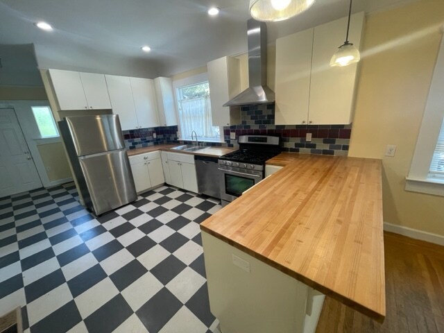 3751 Latimer Pl in Oakland, CA - Building Photo - Building Photo