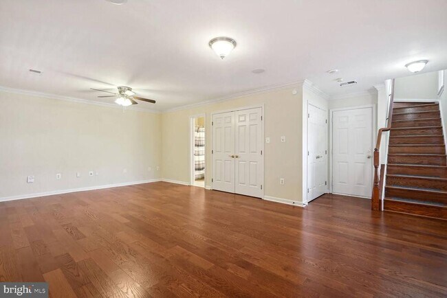 7301 Oldham Leeds Way in Springfield, VA - Building Photo - Building Photo