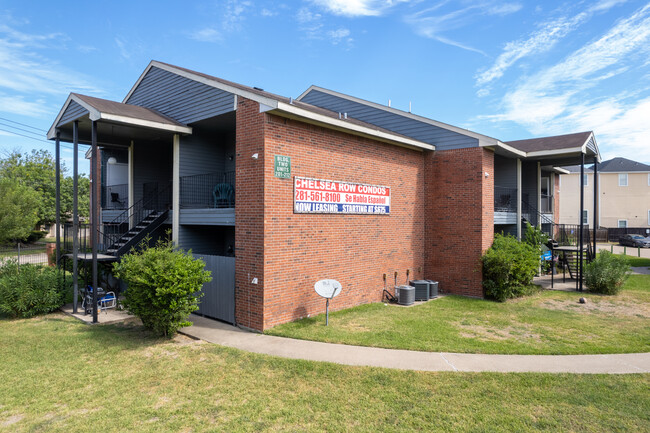 Chelsea Row Condos in Houston, TX - Building Photo - Building Photo