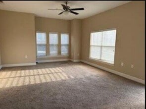 2684 Hibiscus Way in Dayton, OH - Building Photo - Building Photo