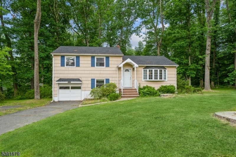 42 Warren St in Hanover, NJ - Building Photo