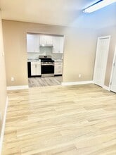 104 Sussex Pl in Galloway, NJ - Building Photo - Building Photo