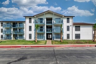 The Milo Apartments in Dallas, TX - Building Photo