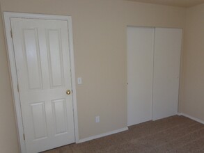 5551 Geneva Way in Stansbury Park, UT - Building Photo - Building Photo