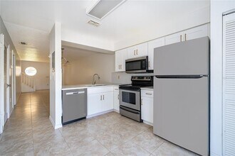 3135 Enclave Ct in Kissimmee, FL - Building Photo - Building Photo