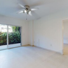 2756 Day Ave, Unit 104 in Miami, FL - Building Photo - Building Photo